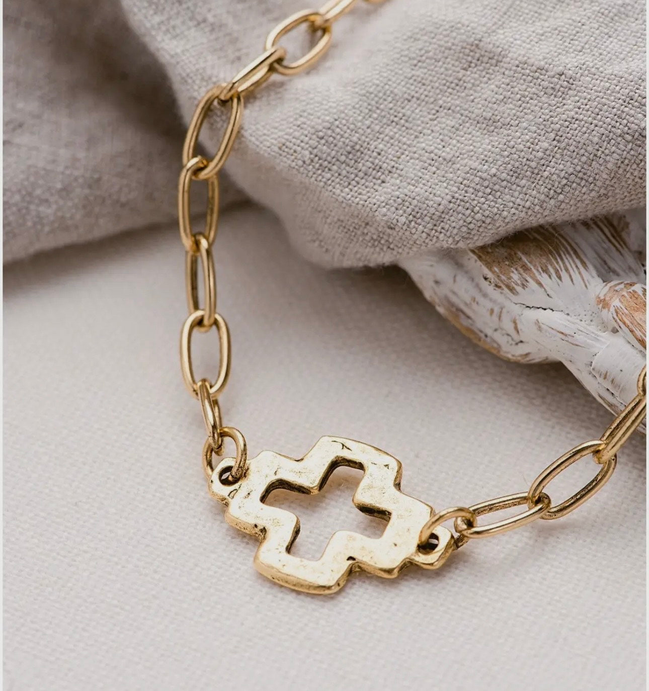 Jolie Necklace