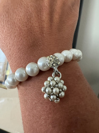 Elegant Pearl Bracelet with Crystal and Cluster Charm